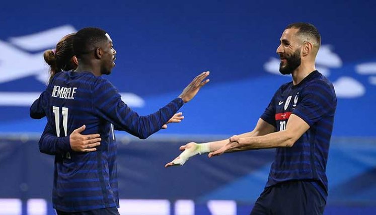Karim Benzema regresó a la selección francesa después de un largo receso. 