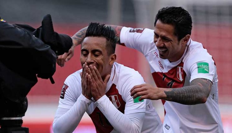 Perú dio la sorpresa en Quito y venció a Ecuador por las eliminatorias.