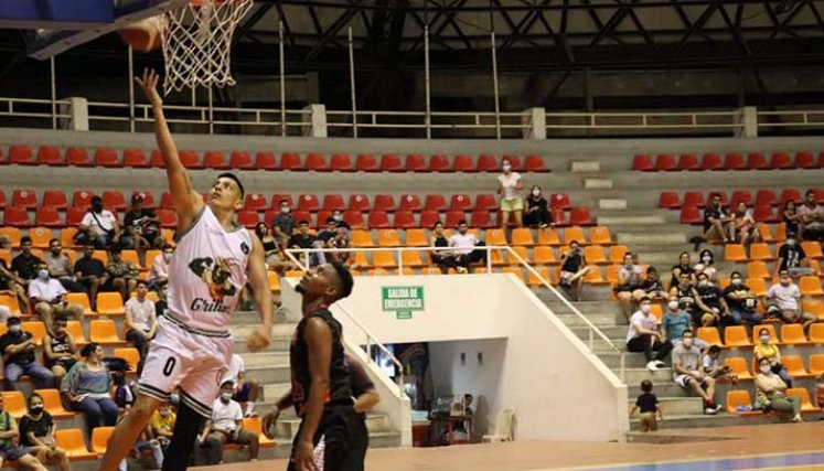 Torneo Copa Elite de baloncesto en el coliseo Toto Hernández