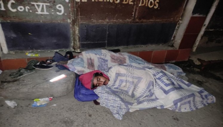 La infraestructura ofrecerá atención humanitaria a entre 200 y 250 personas que también pasarían allí la noche. / Foto: Roberto Ospino/ La Opinión