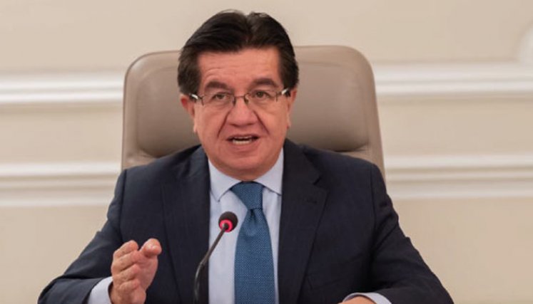 Cada cepa trae más velocidad de contagio que la anterior, señala el ministro Fernado Ruiz. / Foto: Minsalud