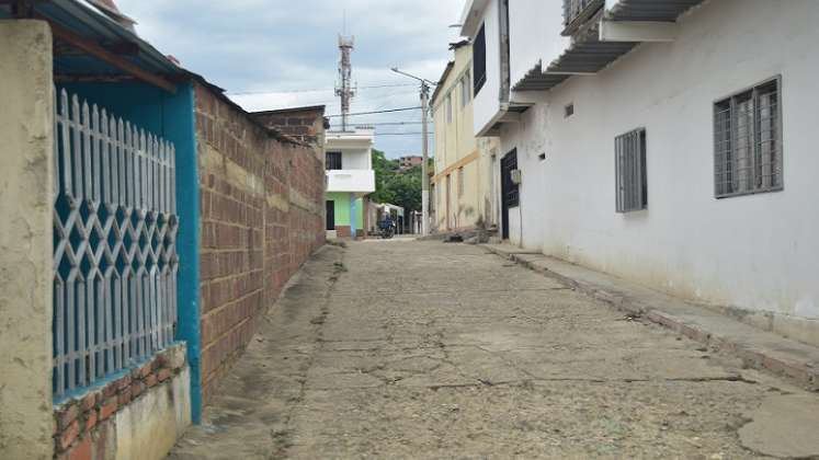 El último mantenimiento que hicieron a las calles fue hace ocho años / Fotos Pablo Castillo / La Opinión.