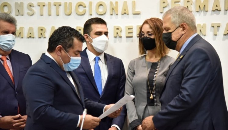 Alejandro Carlos Chacón, nuevo presidente de la Comisión Segunda de Cámara./ Foto Cortesía