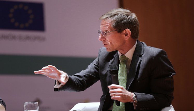 Emilio Archila, Consejero para la Estabilización.