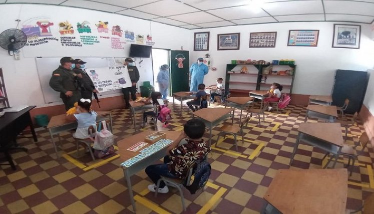 Institución Educativa Enrique Pardo Farelo, municipio de El Carmen. /Foto: Cortesía/ La Opinión 