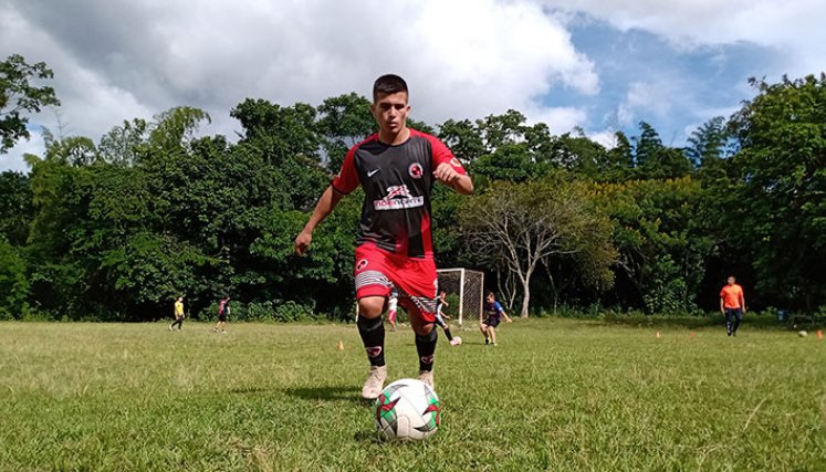 Juan Camilo Ruiz Flórez, delantero llamado a microciclo de la Selección Colombia Sub-17.