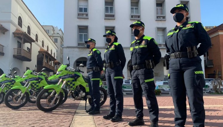 Nuevo uniforme policía nacional 