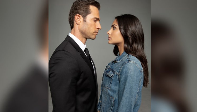 La serie es protagonizada por Sebastian Rulli y Renata Notni. / Foto: Cortesía