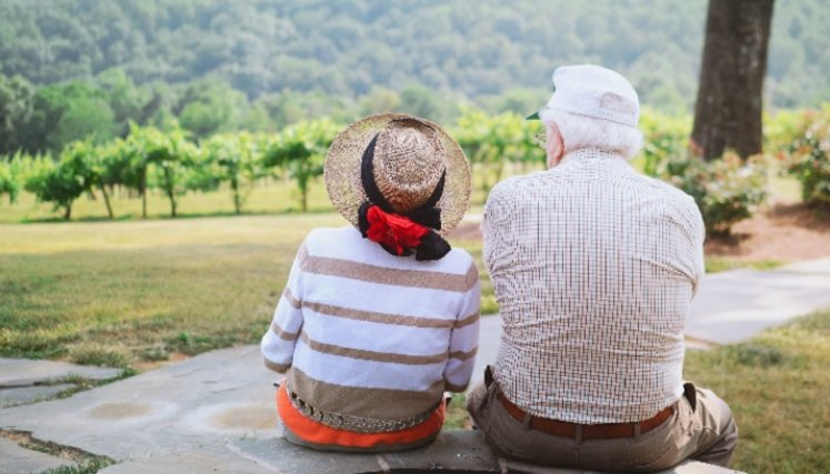 Los  múltiples cuidados del Adulto Mayor 