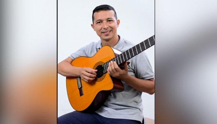 Eliezer Villamar le canta a la  'No a la revocatoria'