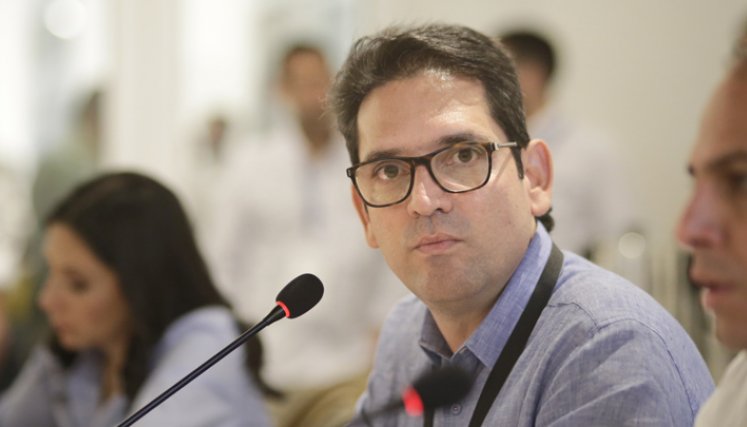 Juan Guillermo Zuluaga no aguantó más el incumplimiento y los retrasos en la solución definitiva en la vía al Llano. / Foto:  Colprensa