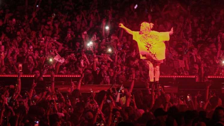 Elton John y Billie Eilish, en concierto