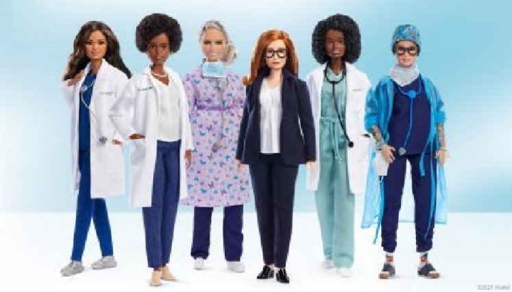 La Barbie rinde homenaje a Celia Cruz