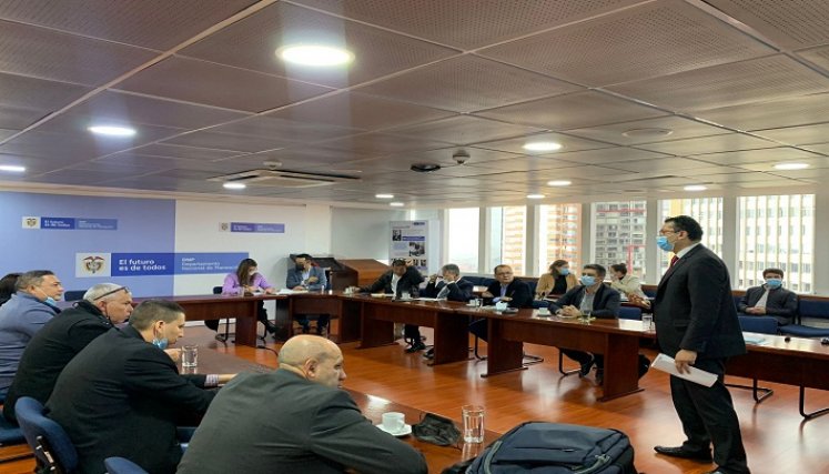 Funcionarios del Gobierno nacional explican mecanismos para formulación de proyectos. 