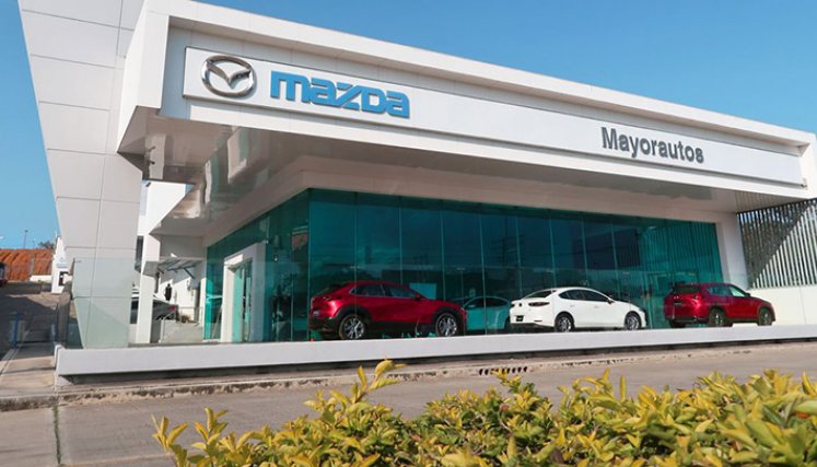 Fachada Mayorautos