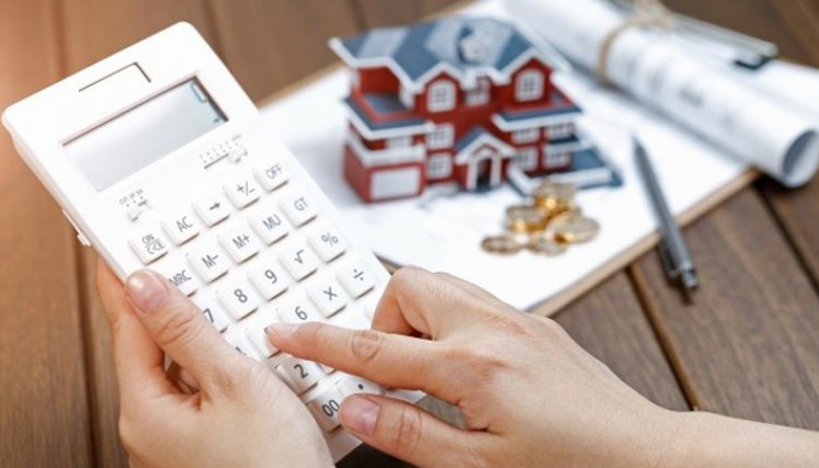 En las subastas inmobiliarias se concreta la venta de un número de bienes a un precio más bajo del que normalmente se encuentran en el mercado. / Foto: Freepik 