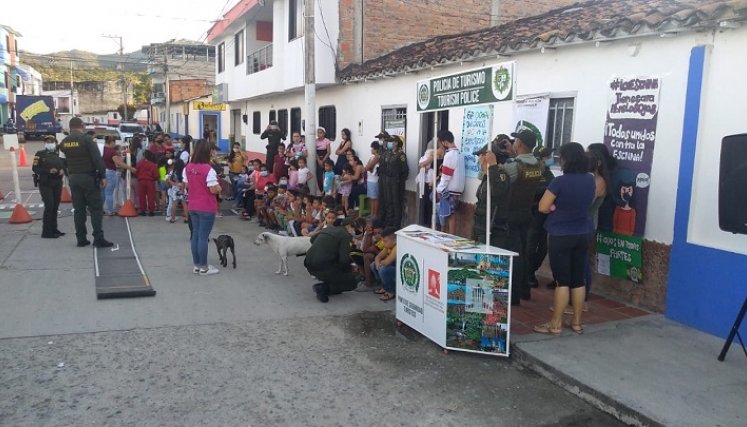 Líderes comunales apoyan la iniciativa e invitan a todos los ciudadanos a sumarse y trabajar articuladamente con las autoridades. / Foto: Cortesía/ La Opinión 