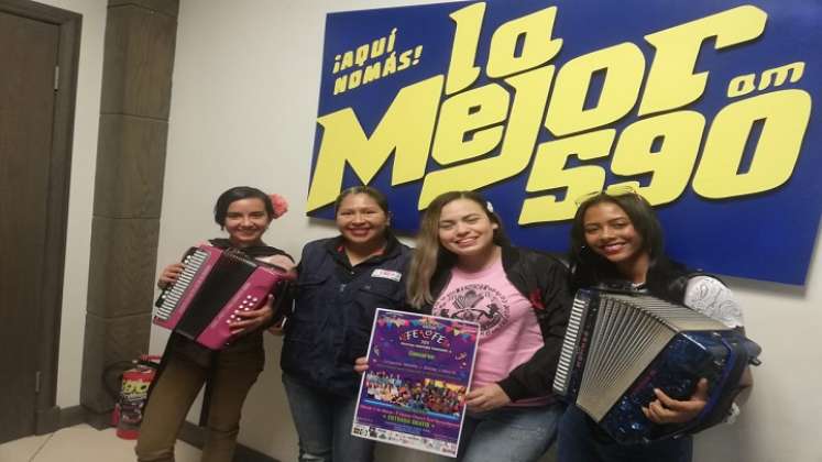 La reina adelanta los preparativos para una gira internacional.