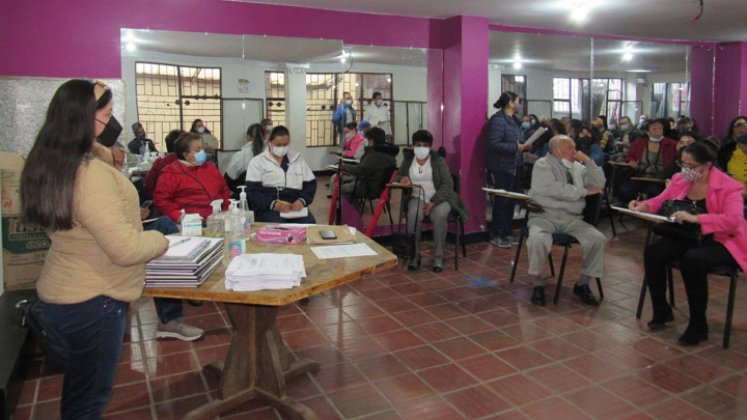 La secretaria de Desarrollo, Yudi Pulido orientó las reuniones con los comunales. Foto: Roberto Ospino.