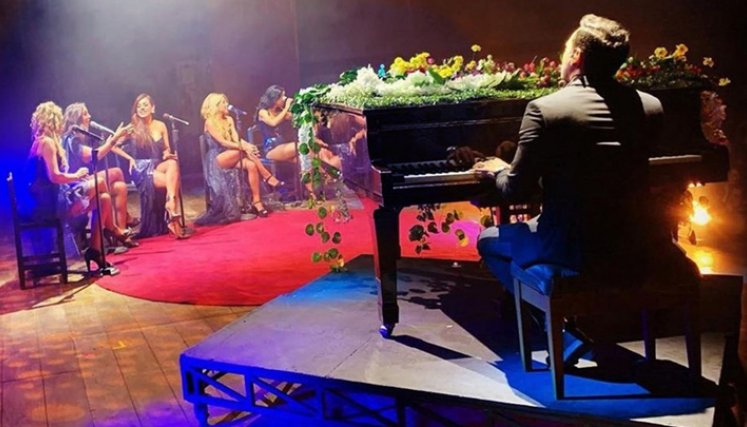 Andrés Contreras fue pianista de  ‘Mujeres a la plancha’. / Foto: Instagram.