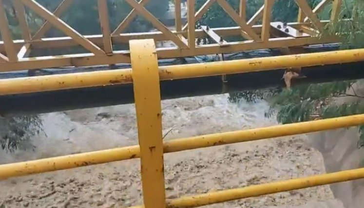 Según habitantes, el canal desemboca en la quebrada Tonchalá.