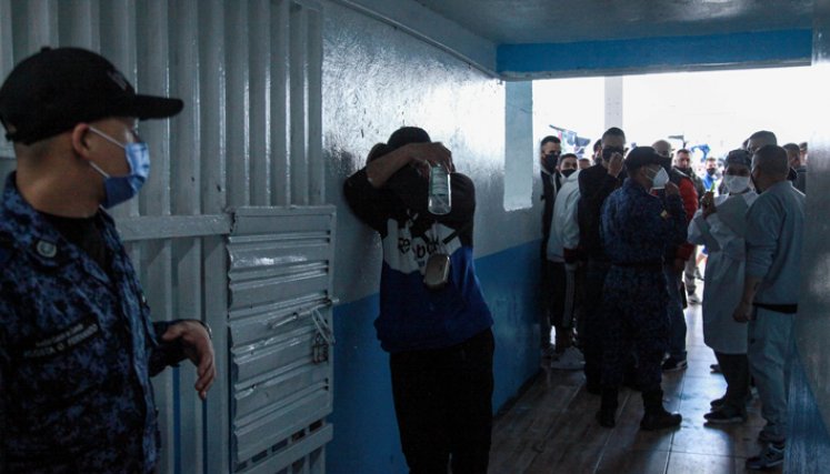 La demanda busca beneficiar a quienes resultaron contagiados por la pandemia del COVID-19 en las cárceles del país. / Foto: Colprensa