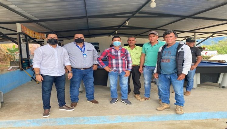Labriegos y la empresa suscriben acta de compromisos.