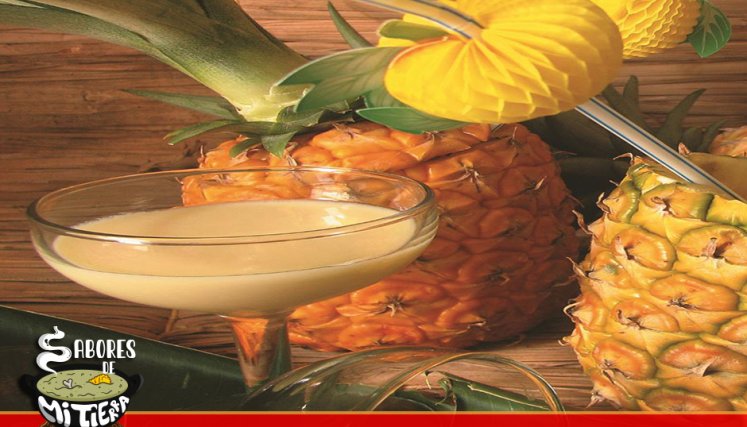 Cóctel de piña