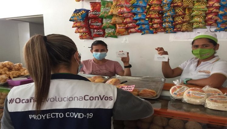 El equipo Covid vigila los establecimientos comerciales.