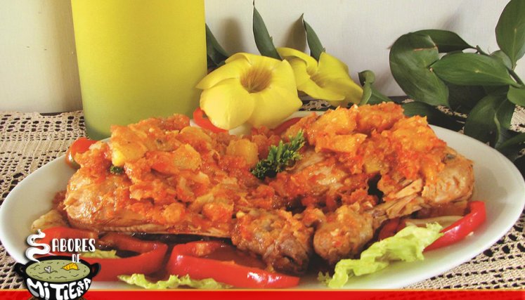 Pollo a la piña