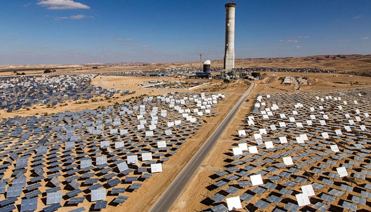 Planta solar de Israel. 