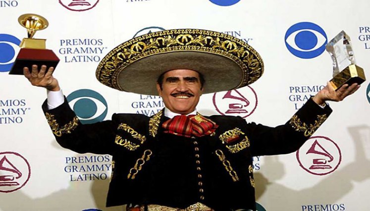 Vicente Fernández.