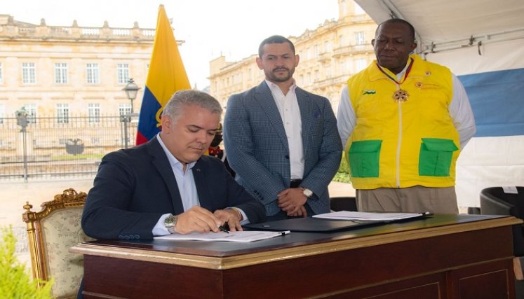 Duque sancionó ley que moderniza Juntas de Acción Comunal./Foto: Colprensa