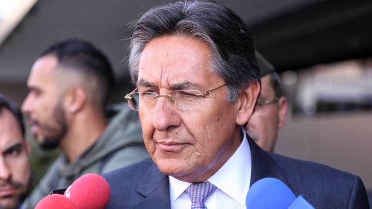 Según Martínez, el Gobierno se dio cuenta de varias incoherencias. / Foto: Colprensa