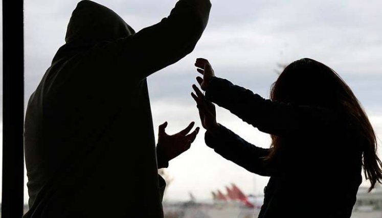 Los universitarios promueven con su investigación el fin del maltrato a la mujer./Foto archivo