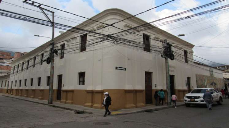 El colegio funciona en el centro de Pamplona. Foto: Roberto Ospino/La Opinión.