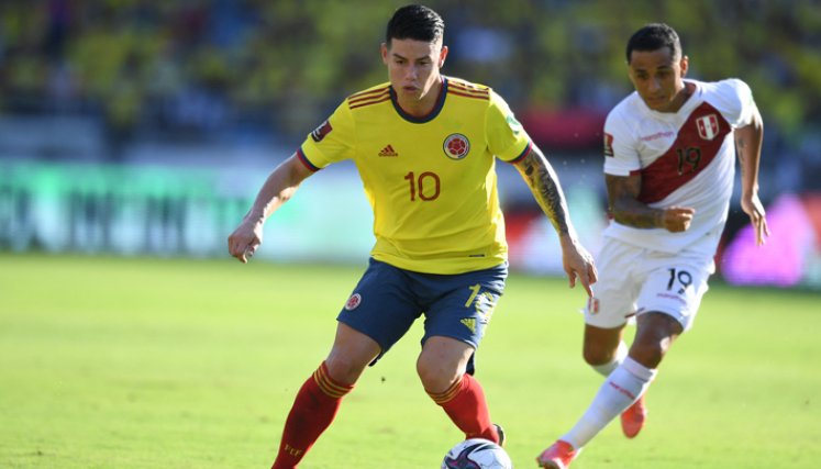 La primera opción colombiana fue un remate de James Rodríguez al minuto 11 