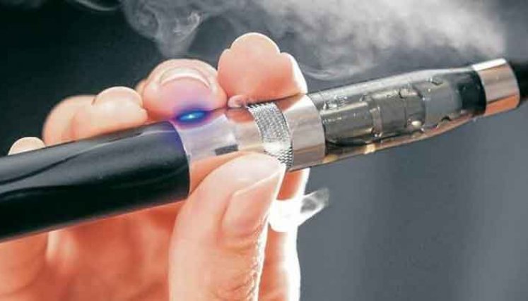 Los productos de tabaco y sus derivados (incluidos los Sistemas Electrónicos administración de Nicotina (SEAN) deben incorporar en sus empaques frases de advertencia sobre sus efectos en la salud.