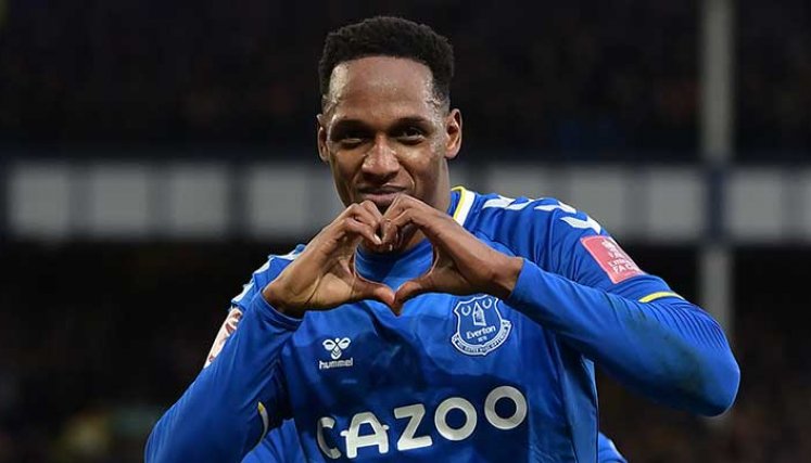 Yerry Mina venía con buen ritmo jugando con  el Everton, pero de nuevo las lesiones lo traicionan. 