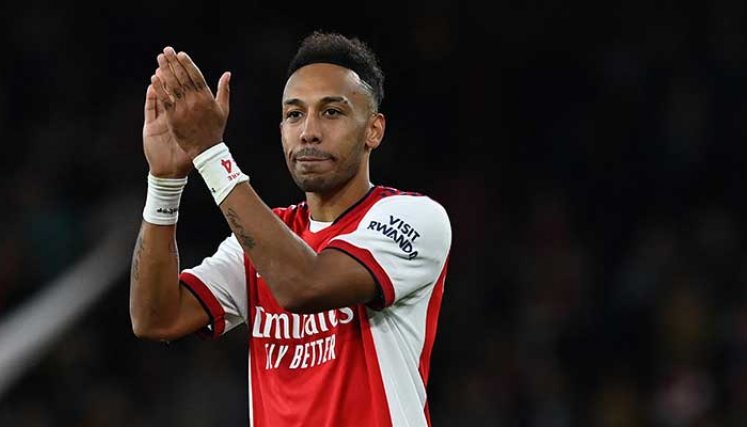 Pierre-Emerick Aubameyang, firmó con el Barcelona de España.