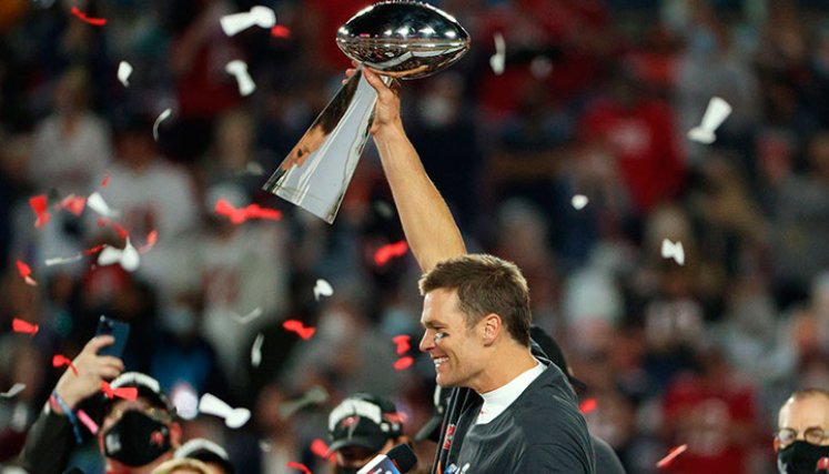 Tom Brady, histórico jugador de la NFL. 