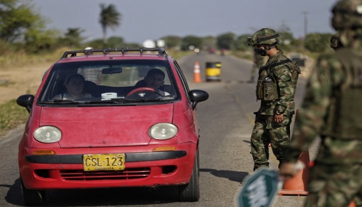 Los toques de queda continuarán en algunos municipios. / Foto: Colprensa