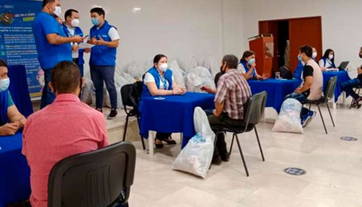 Una familia entera fue reparada por desplazamiento forzado