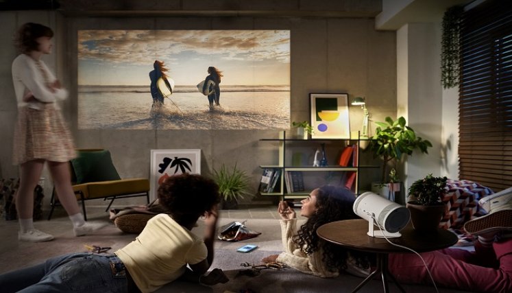 The Freestyle, el proyector con características de Smart TV 