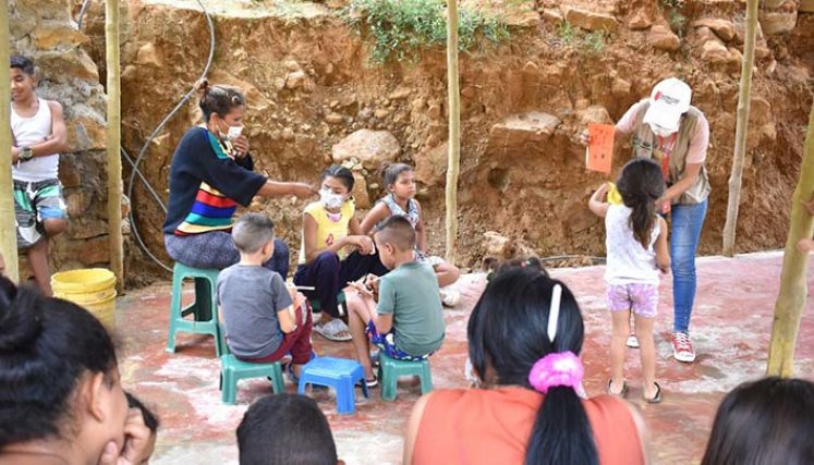 La alcaldía enseña a los niños a separar los residuos desde casa/Foto cortesía