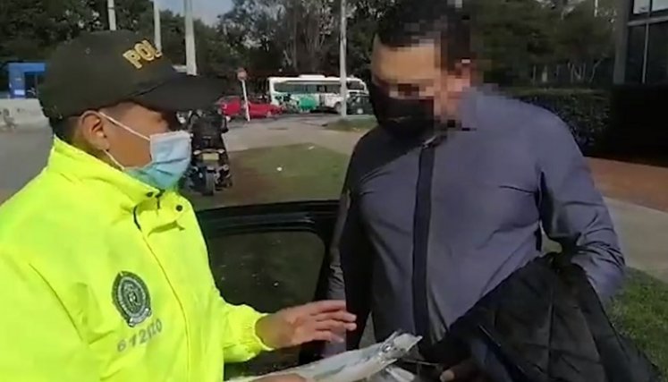 Alias 'Jorge' hizo transferencias por 1.800 millones que entregó a 'La Mona'.