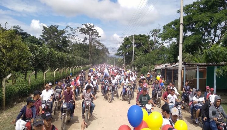 Campesinos le exigieron al Gobierno Nacional cumplir con los acuerdos de Paz. Foto: Cortesía/La Opinión