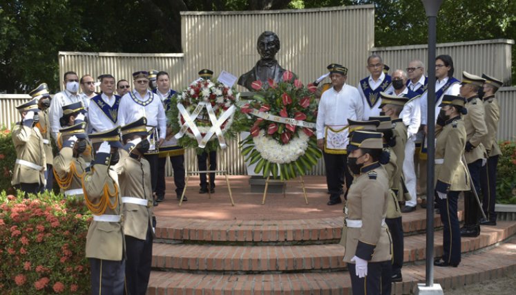 Comunidad universitaria recordó los 182 años del fallecimiento de Francisco de Paula Santander 