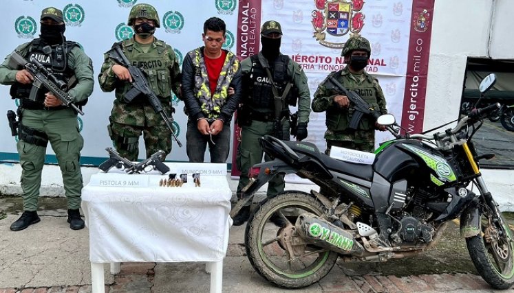 Alias 'Esteban' y 'Jhon Jairo' fueron capturados luego de enfrentarse con uniformados.