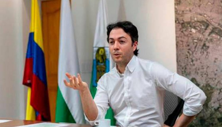 Suspensión de Quintero le sube la tensión a la campaña